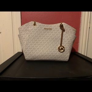 Mk purse